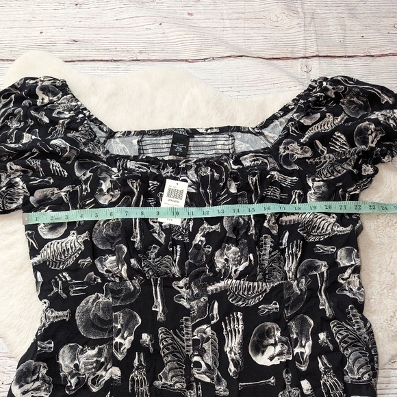 Hot Topic Social Collision Skeleton Bones Crop Top Plus Size 4 4X NEW - Picture 6 of 9
